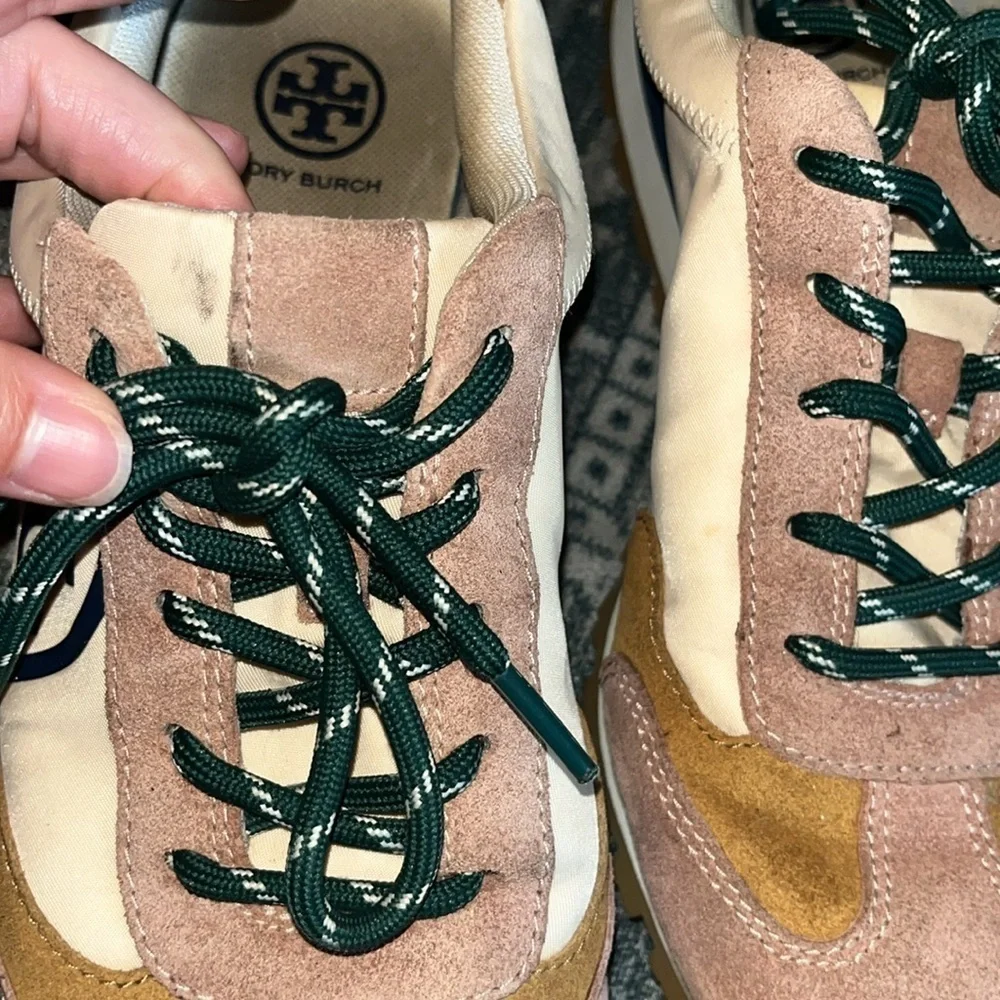 Tory Burch women’s Annie Nylon runners Cream and Tan Sneakers size 8